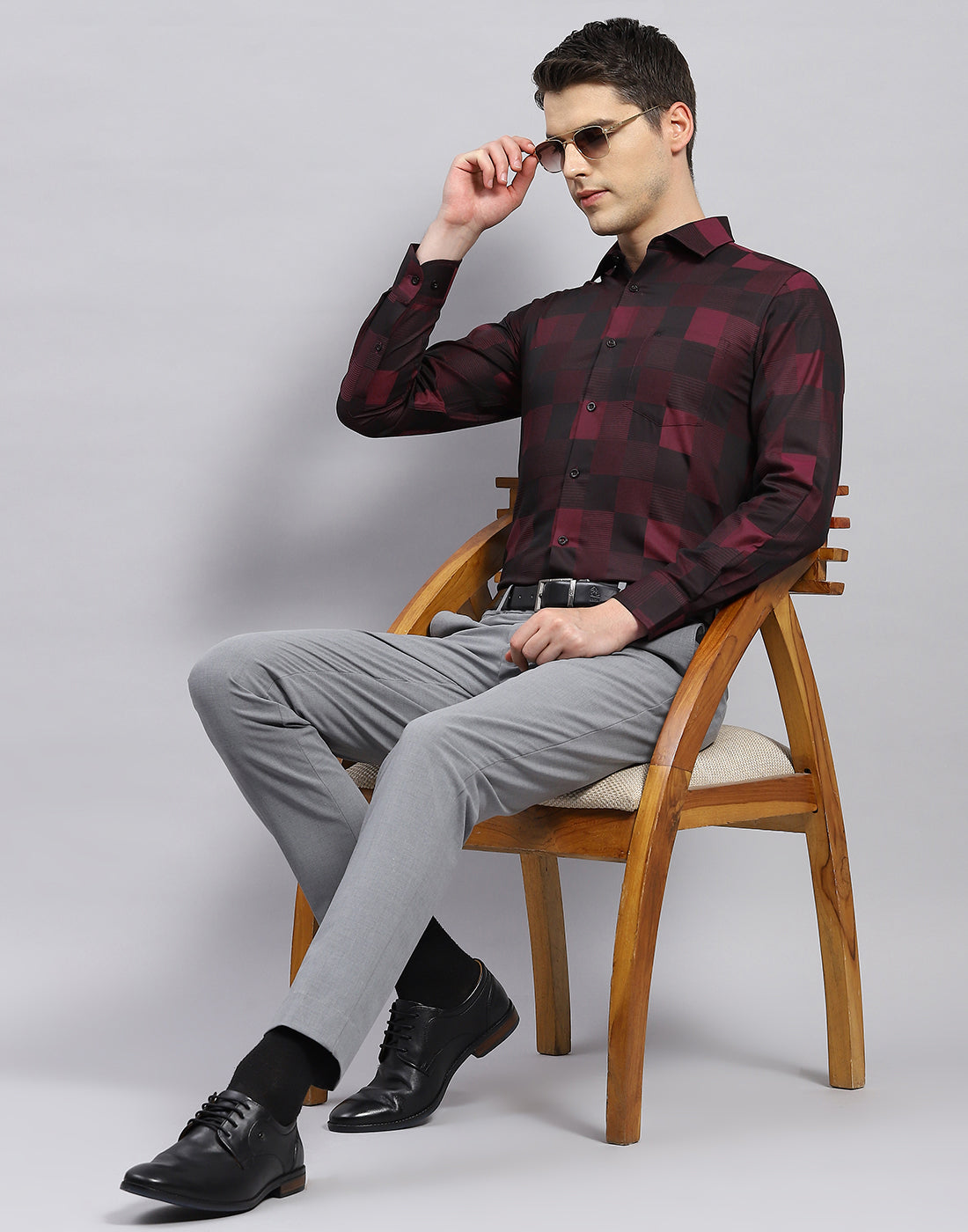 Men Maroon Check Collar Full Sleeve Shirt