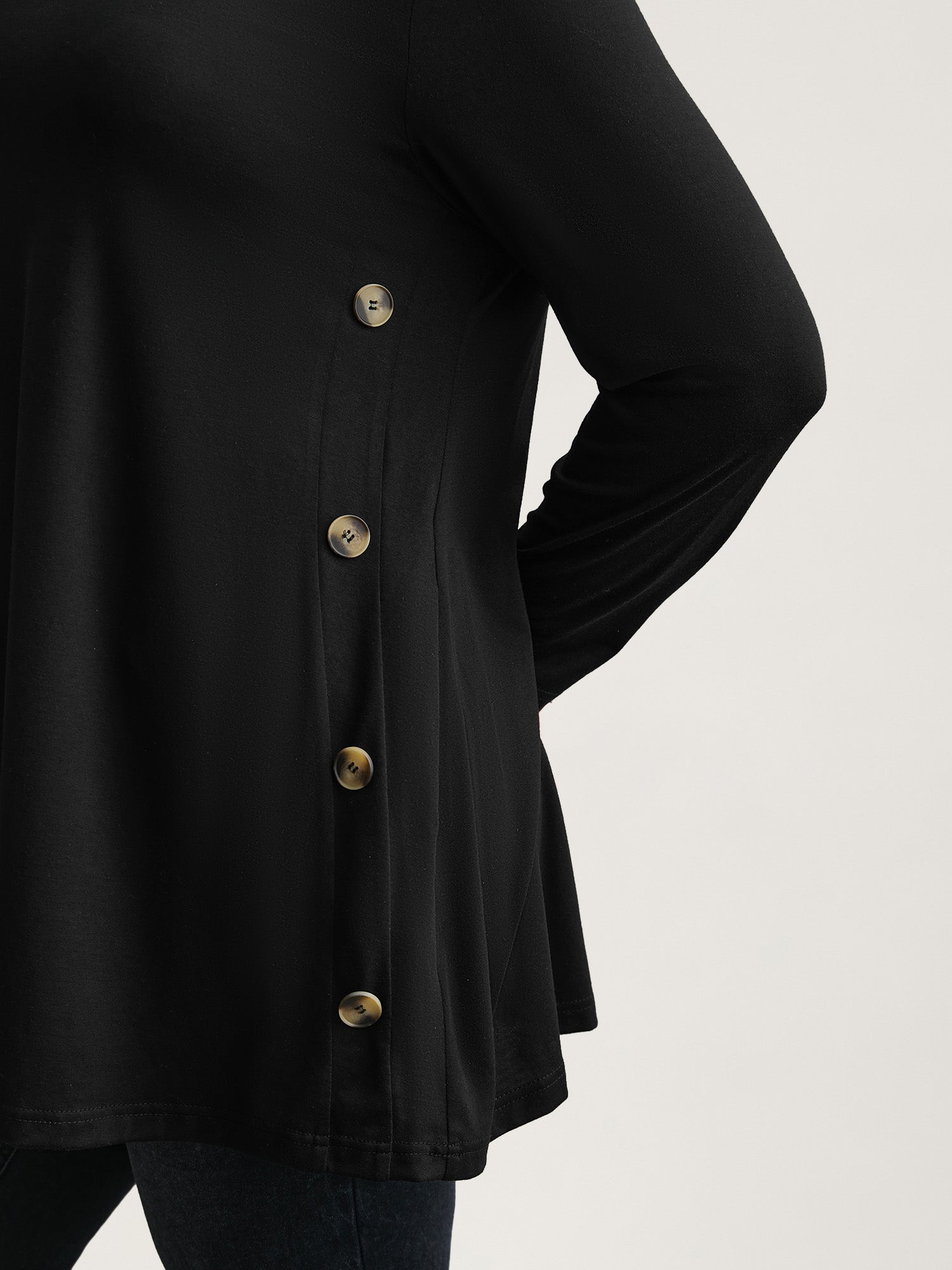 Round Neck Button Slim-Fit Knit Top