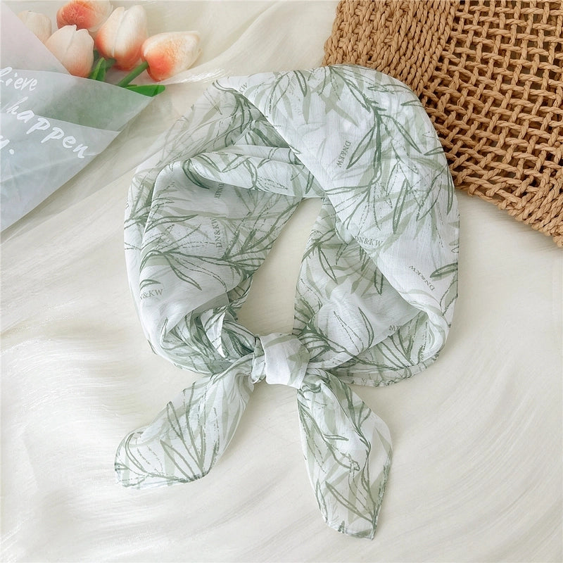 Women's Sweet Pastoral Minimalist Square Synthetic Yarn Printing Silk Scarf