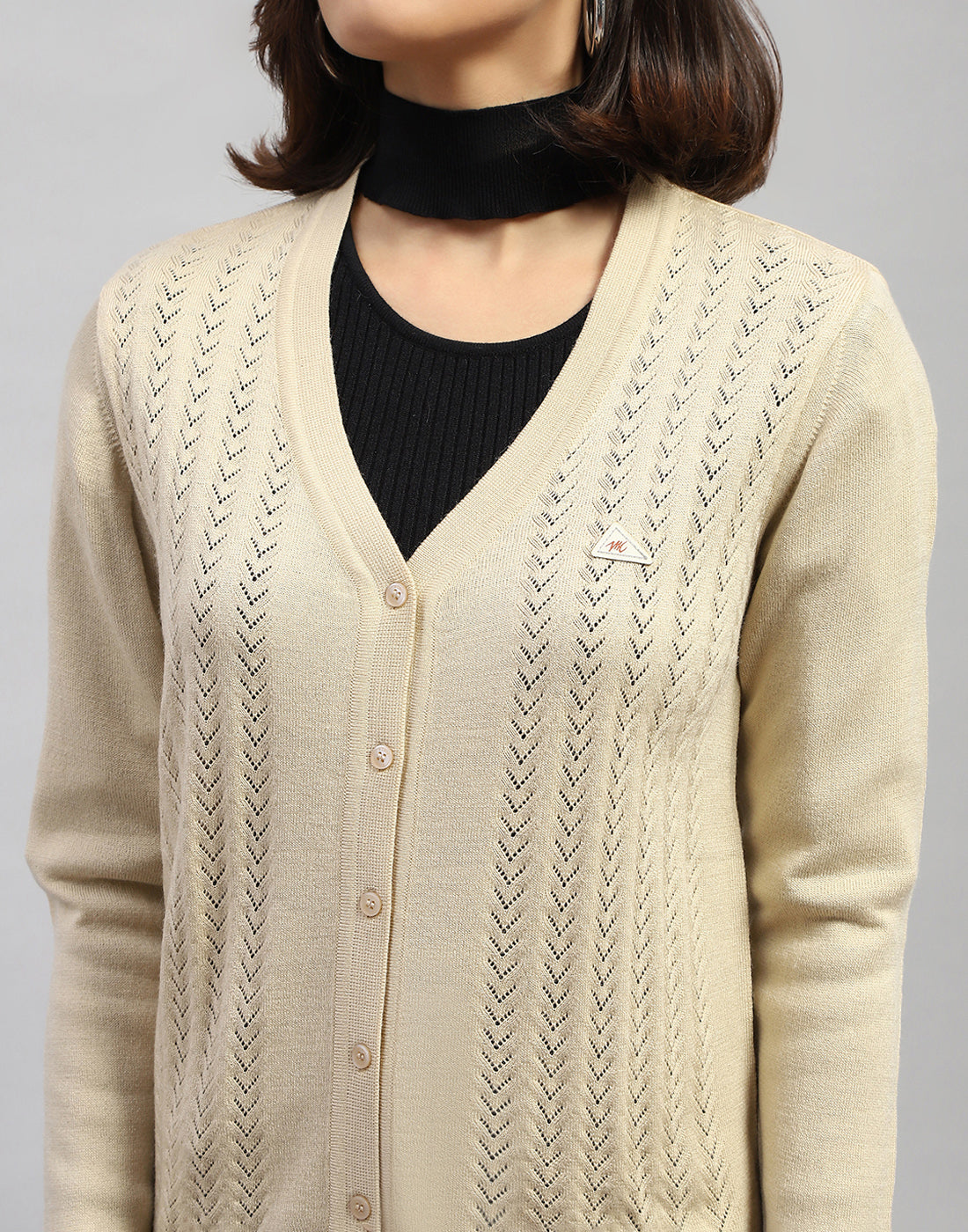 Women Cream Self Design V Neck Full Sleeve Cardigan