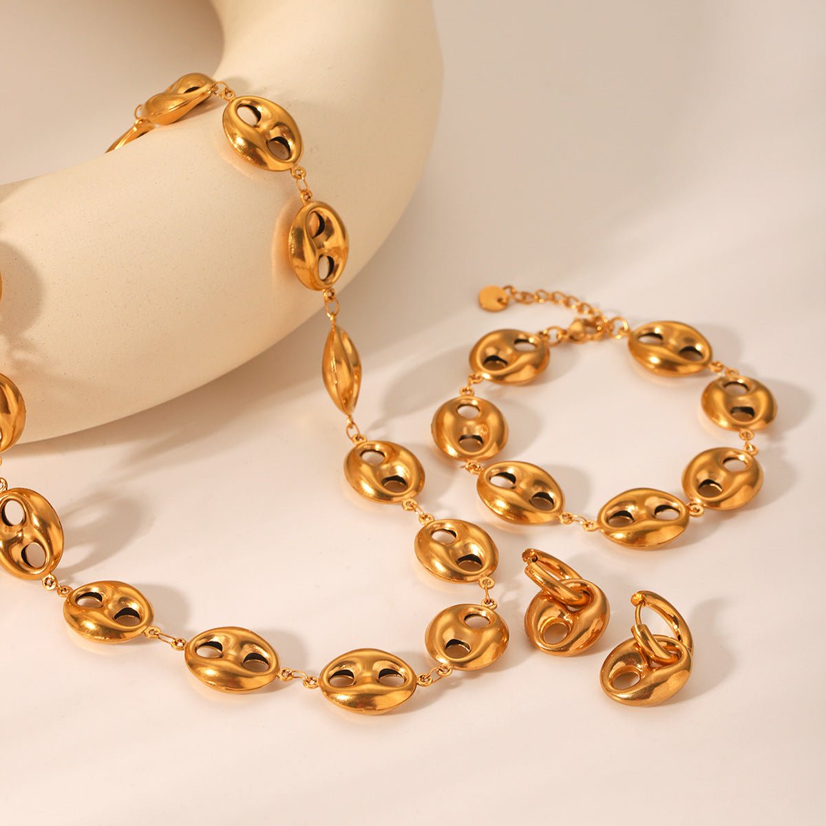18K Gold Hollow Stainless Steel Pig Nose Buckle Necklace Bracelet Earrings Set Ins Style Titanium Steel