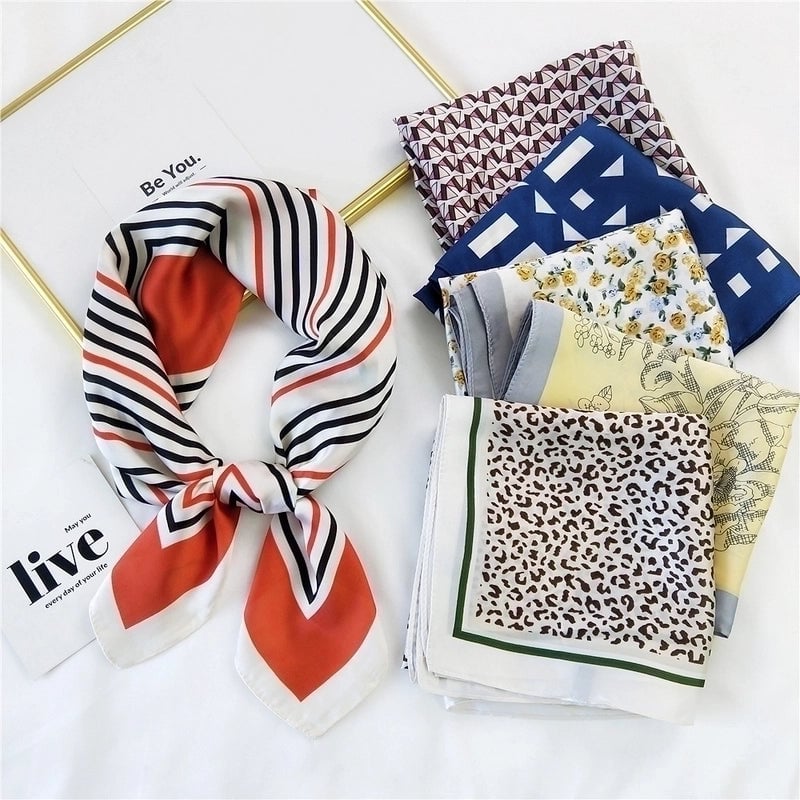 Clashing Color Floral Pringting Silk Square Scarf