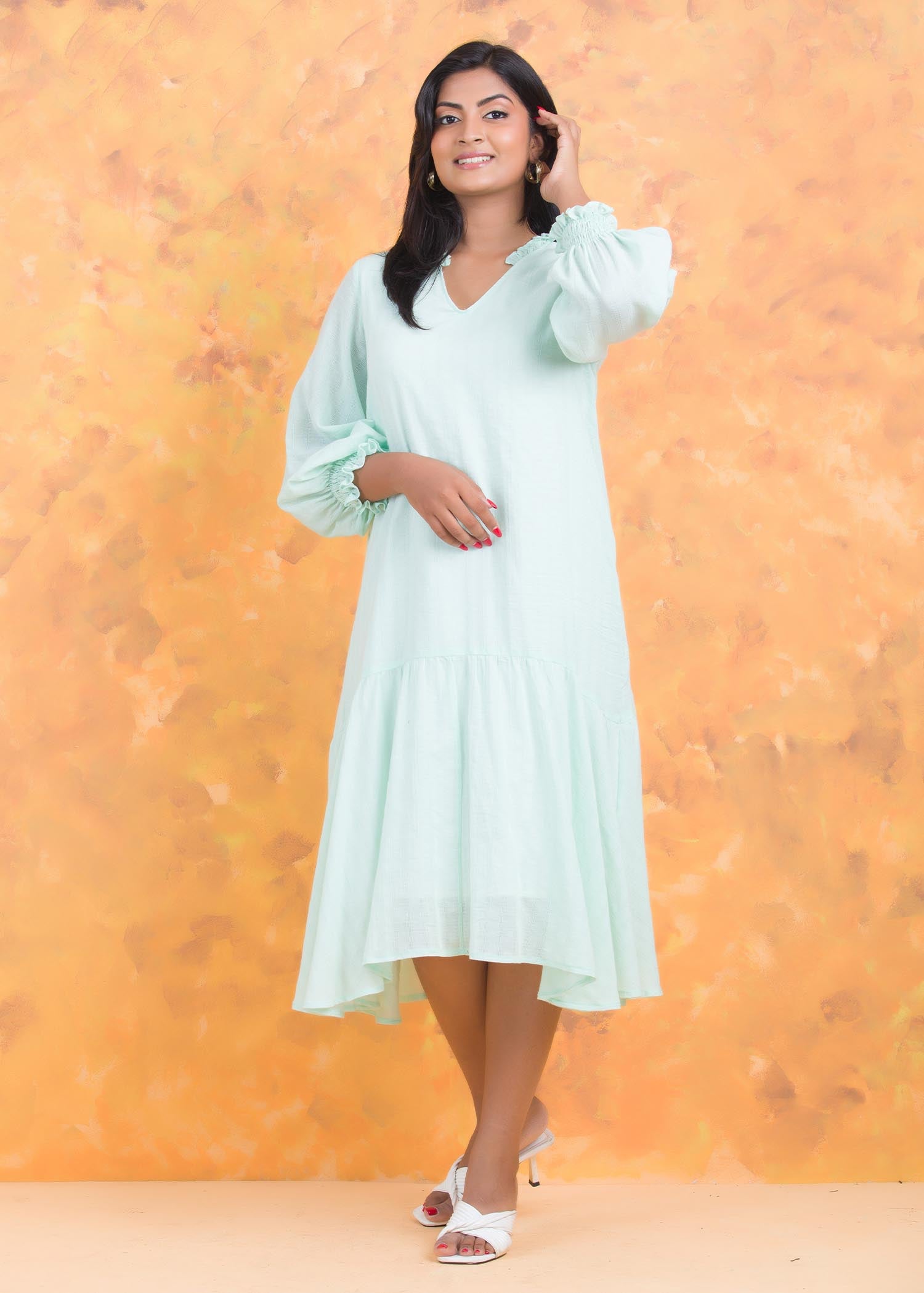 Neck pleated long sleeve midi dress