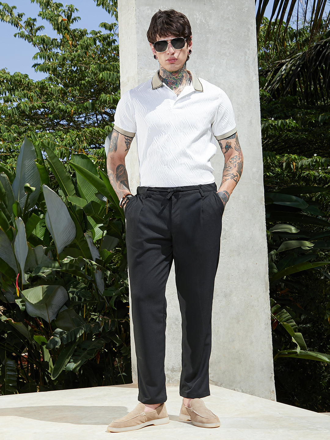 Tactile-Pleated Chino Trousers