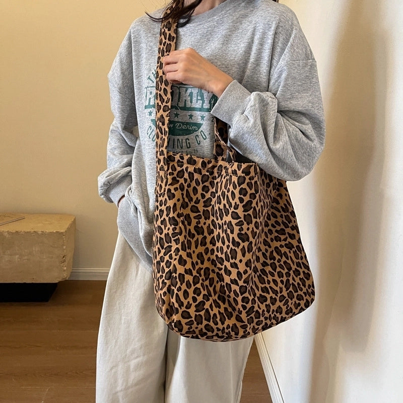 Women's Large Cloth Leopard Streetwear Zipper Tote Bag