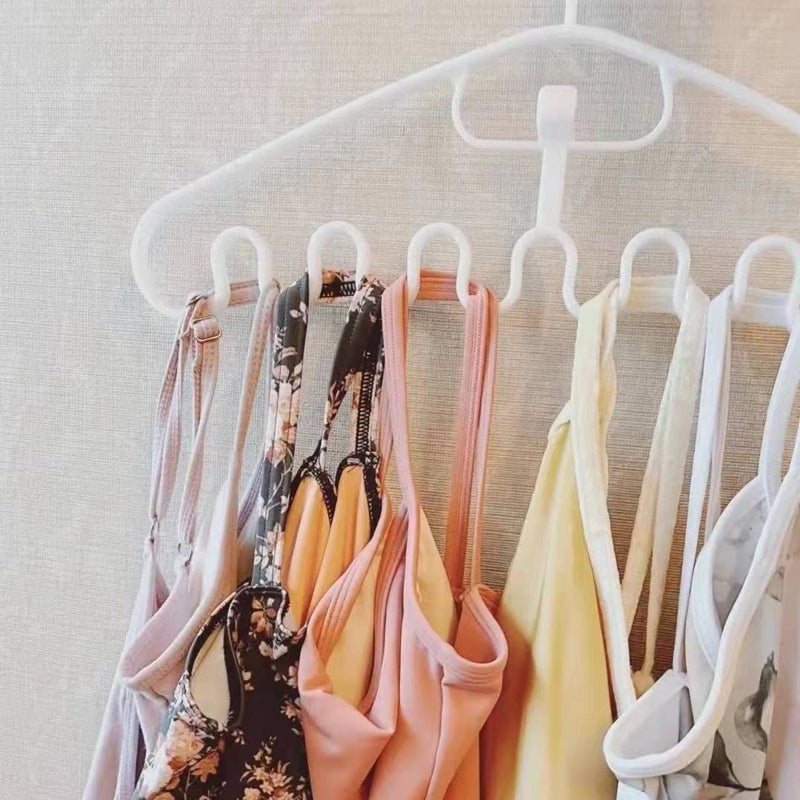 Wave Pattern Stackable Hanger