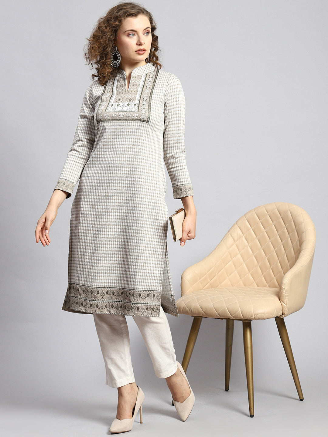 Women Off White Self Kurti