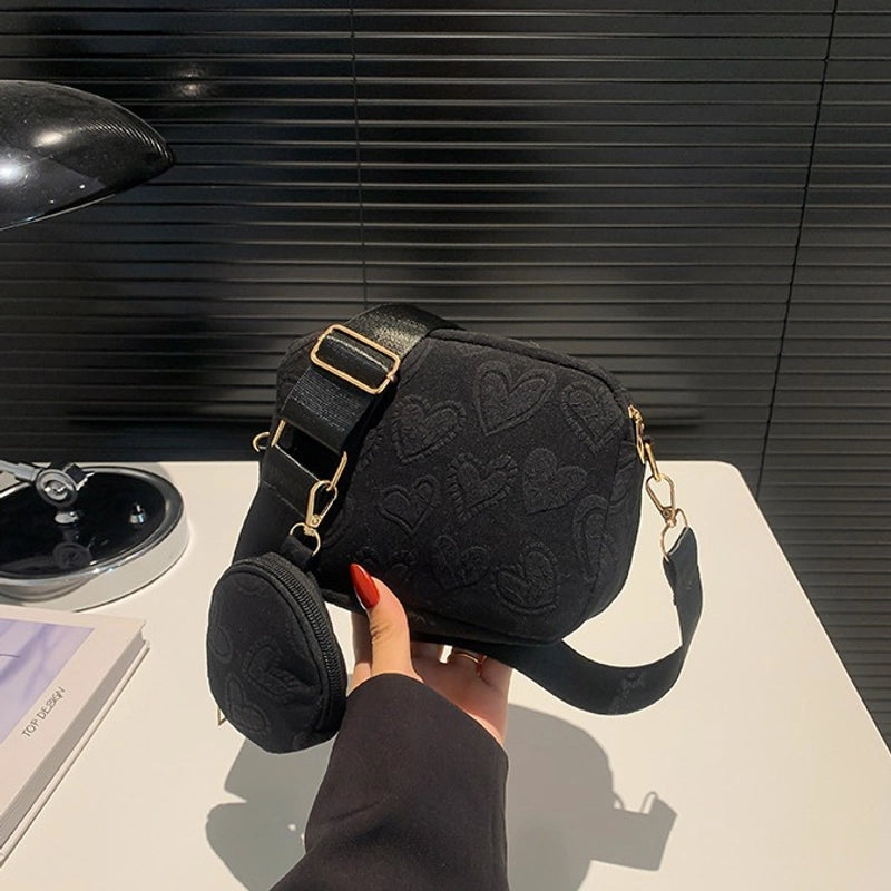 Women's Medium Pu Leather Heart Shape Streetwear Square Zipper Crossbody Bag