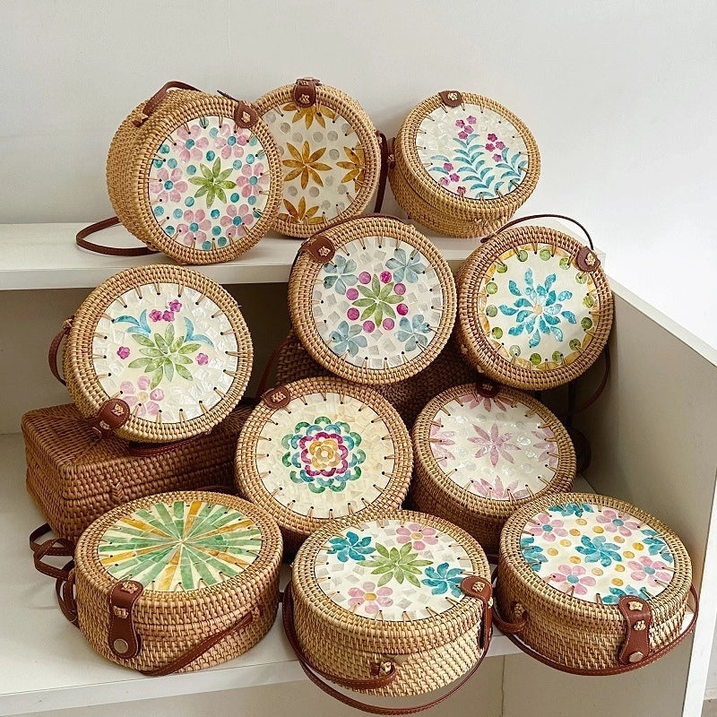 Women's Medium Rattan Floral Elegant Magnetic Buckle Dome Bag