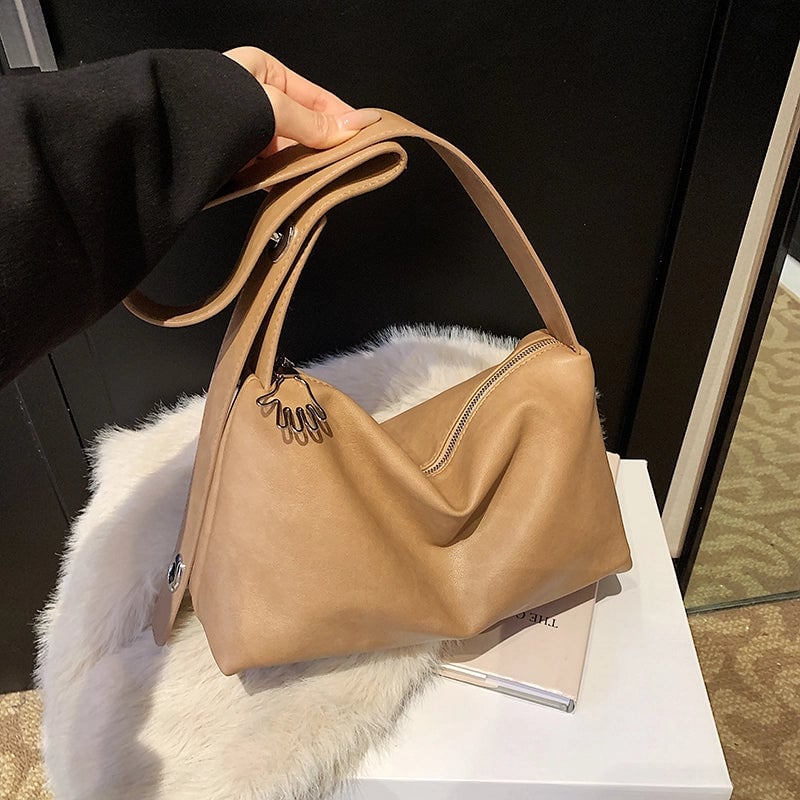 Women's Pu Leather Solid Color Basic Classic Style Sewing Thread Pillow Shape Zipper Shoulder Bag