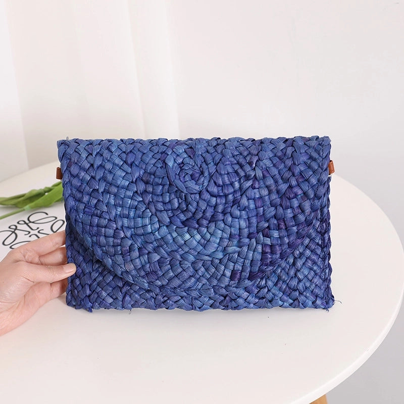 Women's Solid Color Straw Magnetic Buckle Wallets