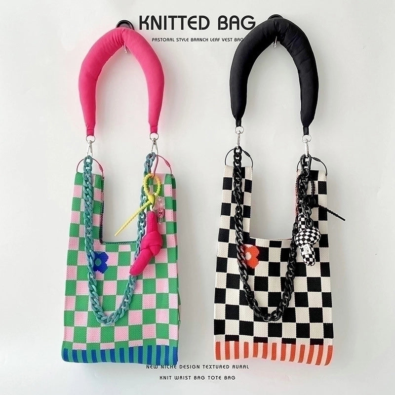 Women's Medium Polyester Plaid Flower Cute Open Handbag