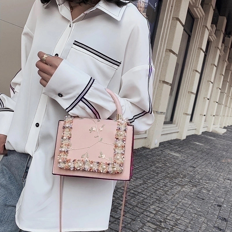 Women's Small All Seasons Pu Leather Flower Elegant Vintage Style Square Magnetic Buckle Handbag