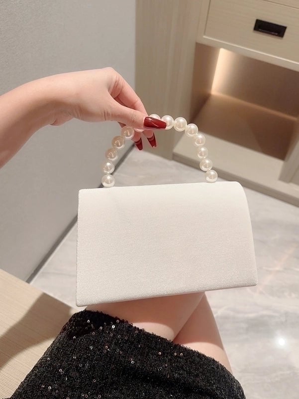 White Black Polyester Solid Color Beading Evening Bags