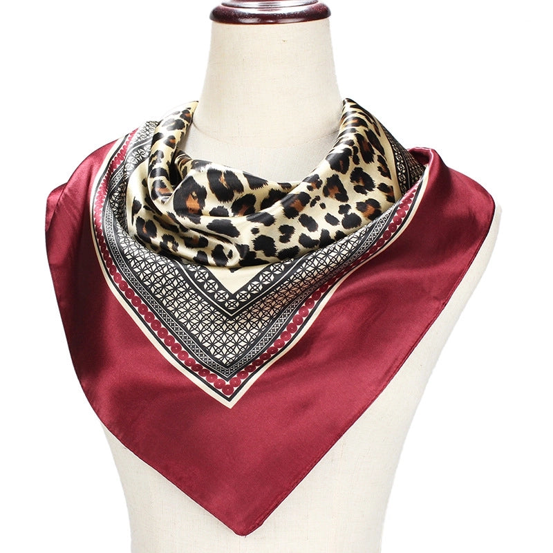 Women's Elegant Streetwear Flower Leopard Chains Print Satin Printing Silk Scarf