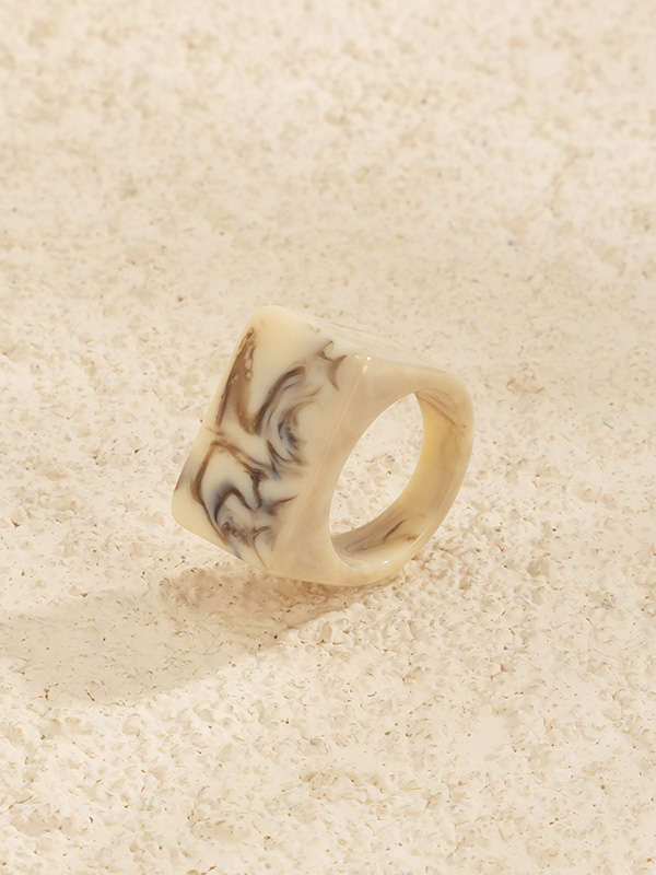 Stylish Resin 8 Colors Geometric Ring