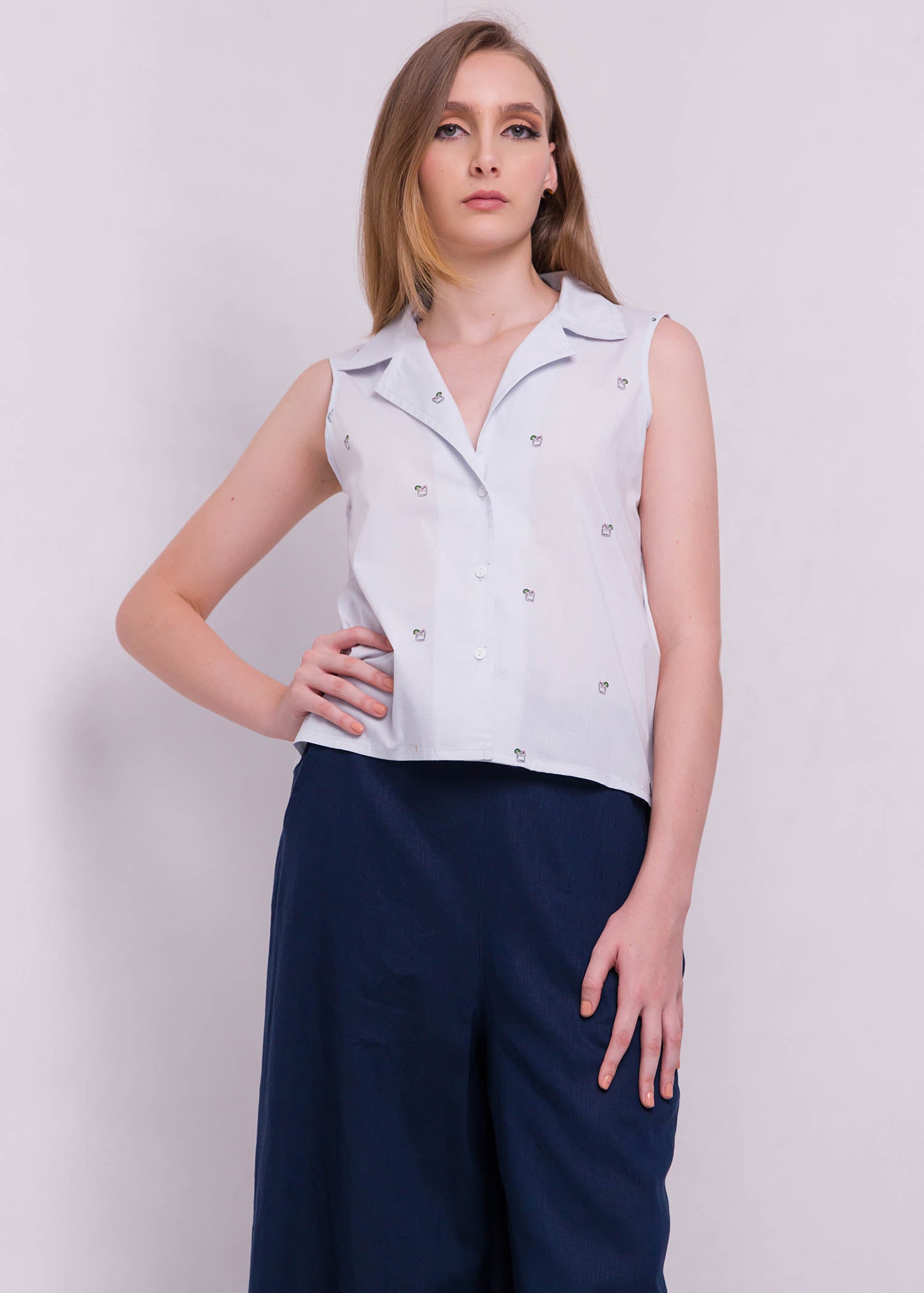 Sleeveless Cuban Collar Crop Shirt