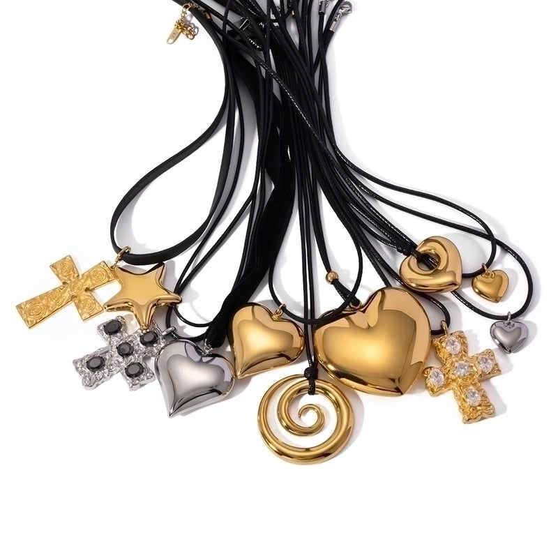 304 Stainless Steel 18K Gold Plated Minimalist Classic Style Plating Heart Shape Pendant Necklace
