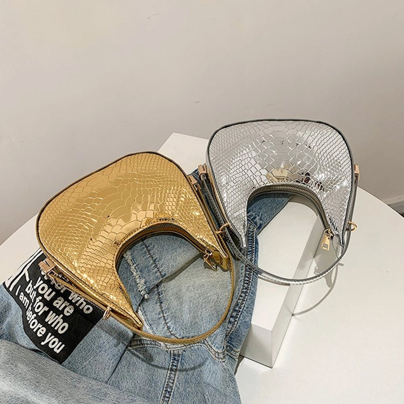 Women's Small Pu Leather Snakeskin Classic Style Streetwear Sewing Thread Pillow Shape Zipper Underarm Bag