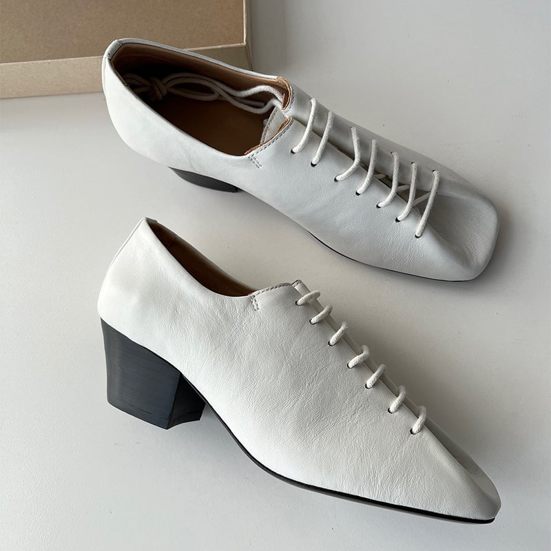 Slouchy Square-Toe Lace-Up Lambskin Derby Flats/Mid Heels Black/Beige