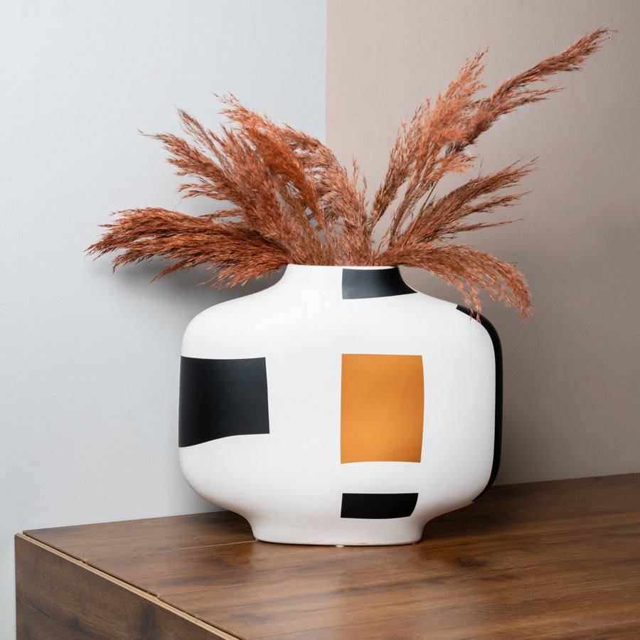 Theo Abstract Vase XL - White