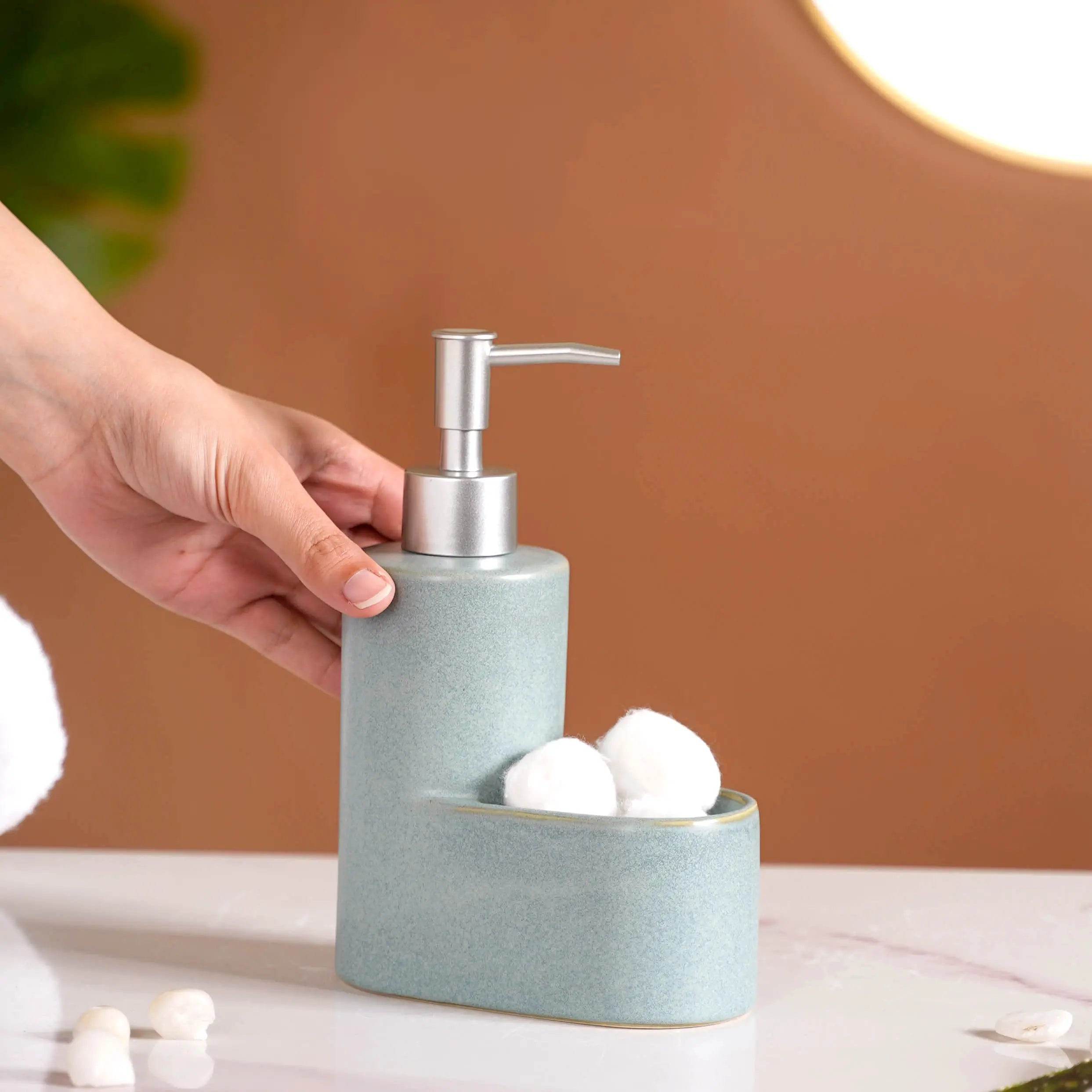 Dispenser With Sponge Holder