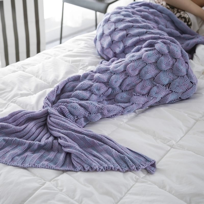 Fashion Solid Color Mermaid Acrylic Blanket