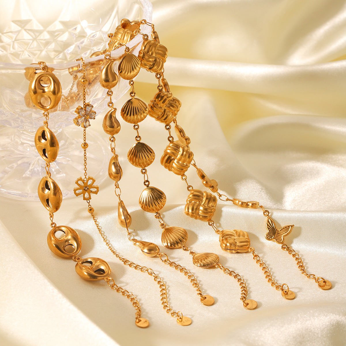 Ins Stainless Steel Bracelet Square Butterfly Shell Water Drop Zircon Flower Pig Nose Buckle 18K Gold Titanium Steel Jewelry