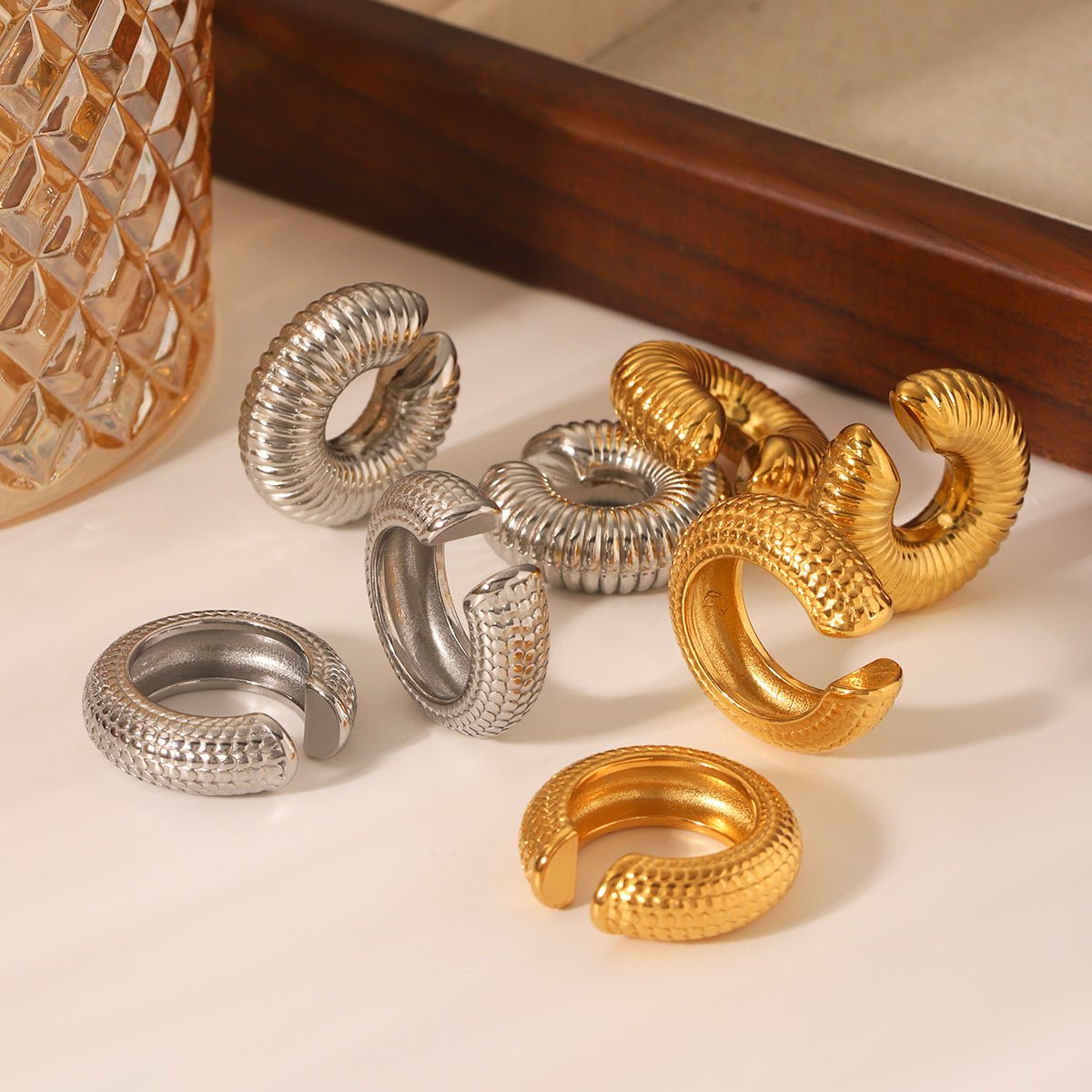 C-Shaped Scale Texture Stainless Steel Ear Bone Clip Striped Hollow Ear Clip Personality Simple Titanium Steel Earrings