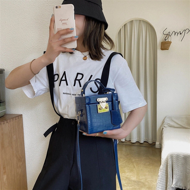 New Crocodile Pattern Box Versatile Shoulder Fashion Popular Messenger Bag