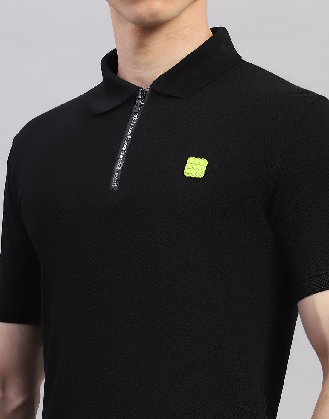 Men Black Solid Polo Collar Half Sleeve T-Shirt