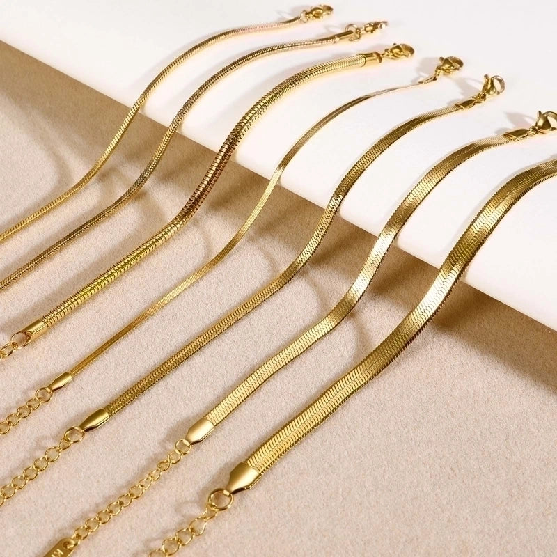 Classic Style Solid Color 304 Stainless Steel 18K Gold Plated Bracelets In Bulk