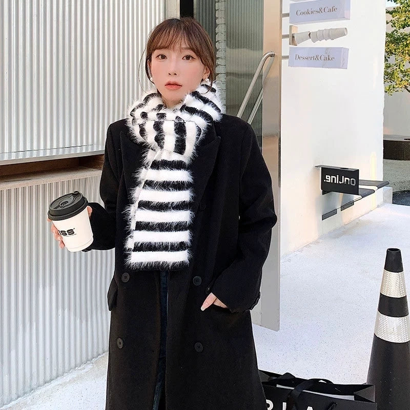 Women's Classic Style Solid Color Imitation Cashmere Acrylic Tassel Scarf