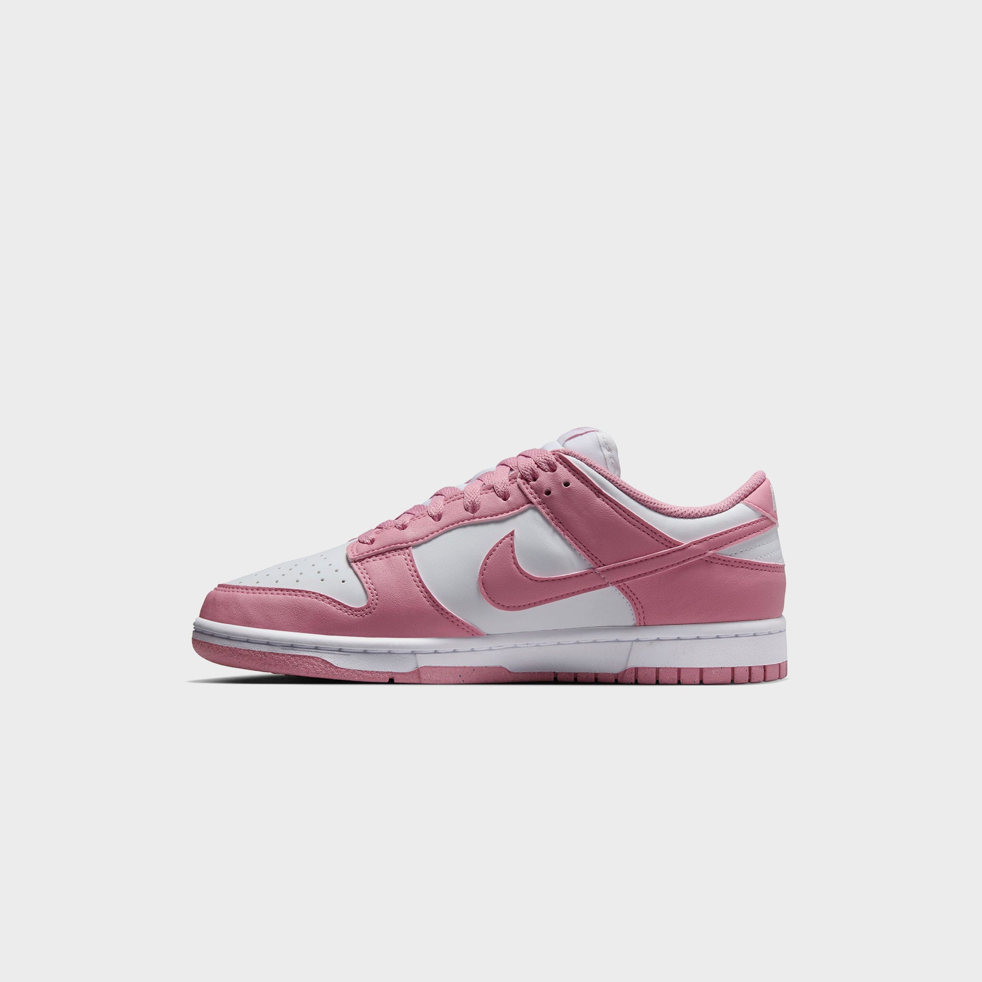 Nike WMNS Dunk Low - White / Elemental Pink