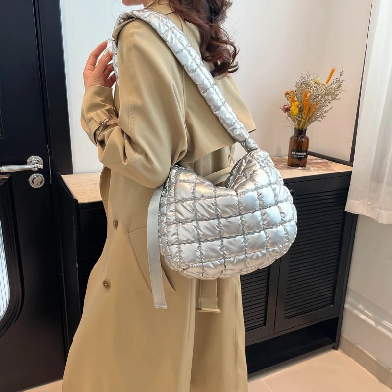 Women's Medium Nylon Embroidery Thread Vintage Style Classic Style Sewing Thread Square Zipper Cloud Shape Bag