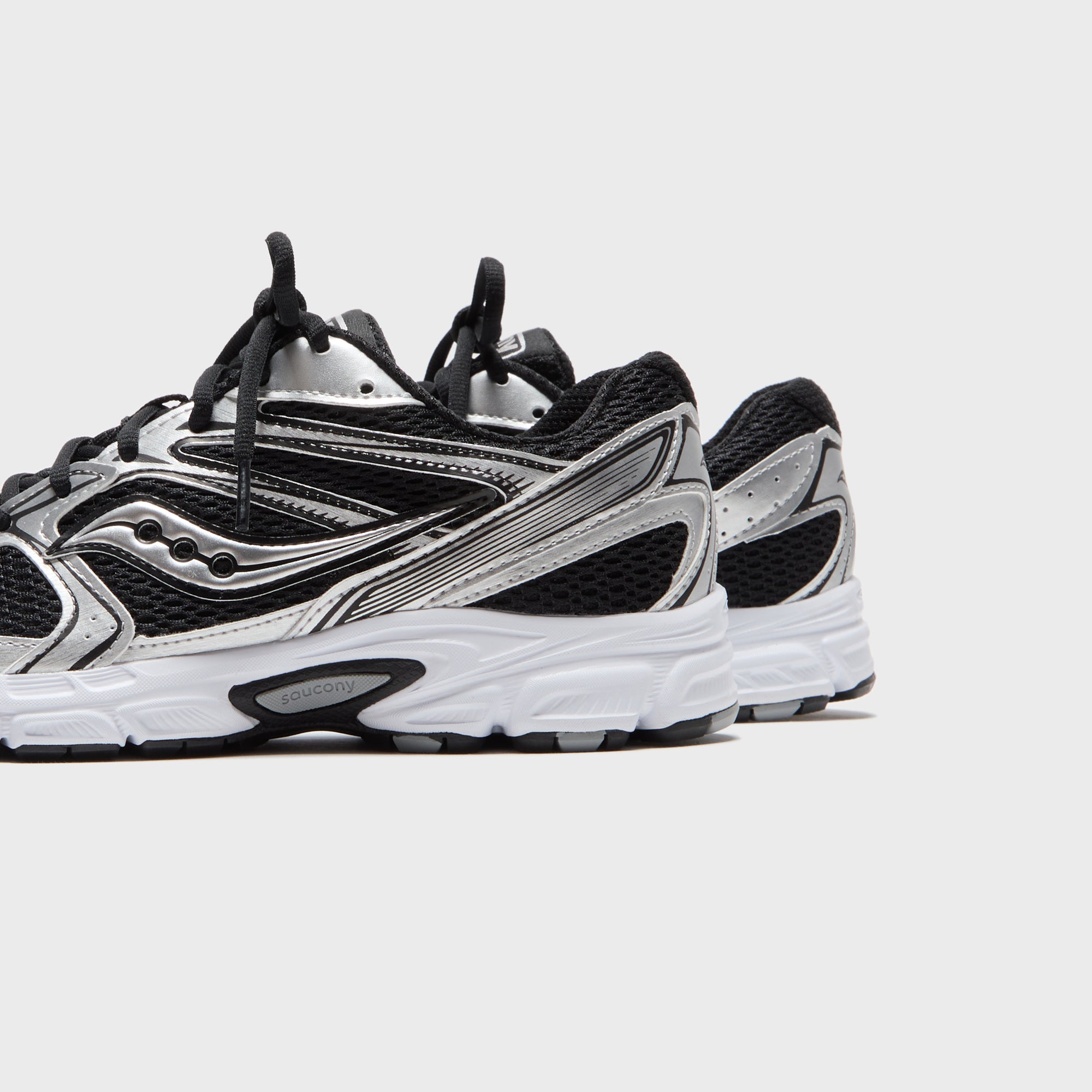 Saucony Ride Millennium - Black / Silver