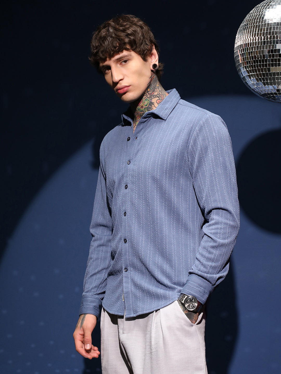 Parallel-Crease Tactile Shirt