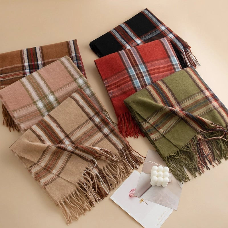 Strict Selection Of New Elegant Temperament Plaid Scarf Women's Simple Warm Cold-proof Cashmere Scarf