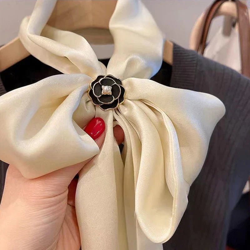 🔥Camellia Scarf Buckle