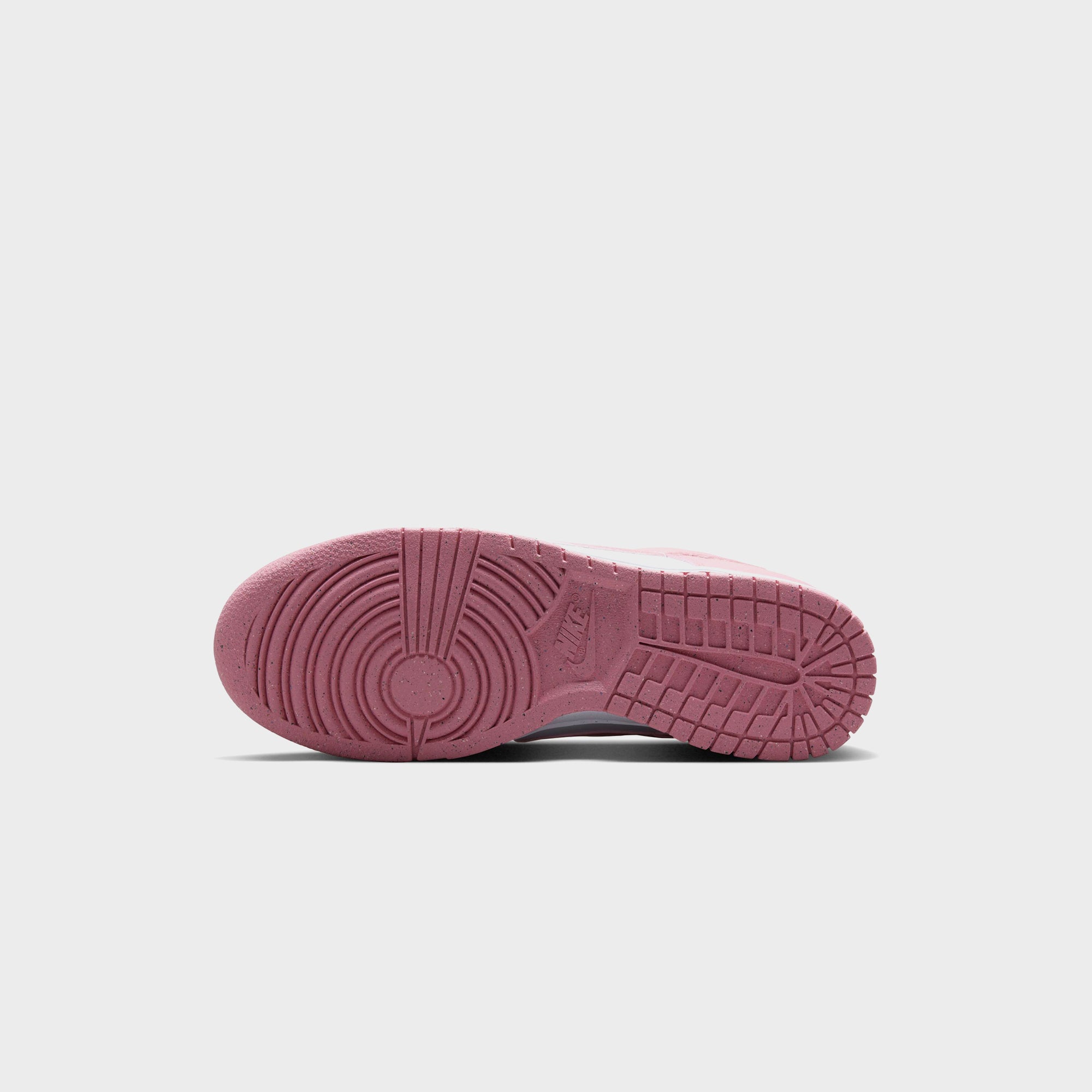 Nike WMNS Dunk Low - White / Elemental Pink