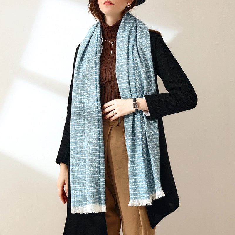 Women's Minimalist Classic Style Plaid Imitation Cashmere Scarf