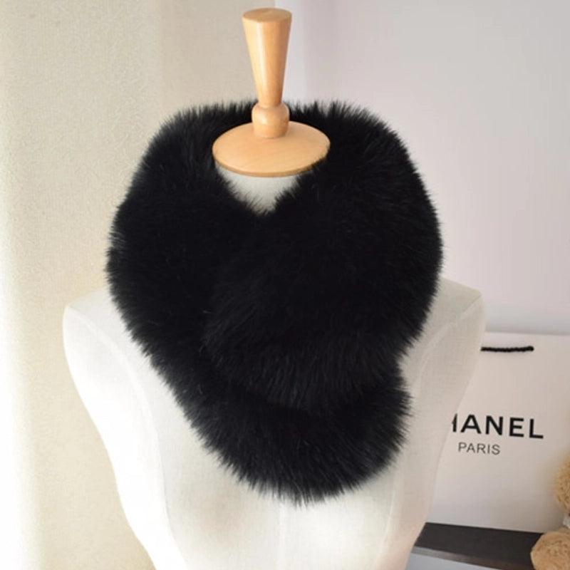 Women's Minimalist Color Block Fox Fur Scarf