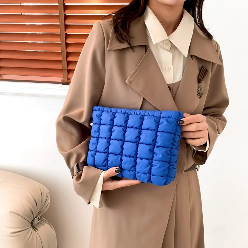 Unisex Cotton Solid Color Elegant Streetwear Sewing Thread Square Zipper Clutch Bag