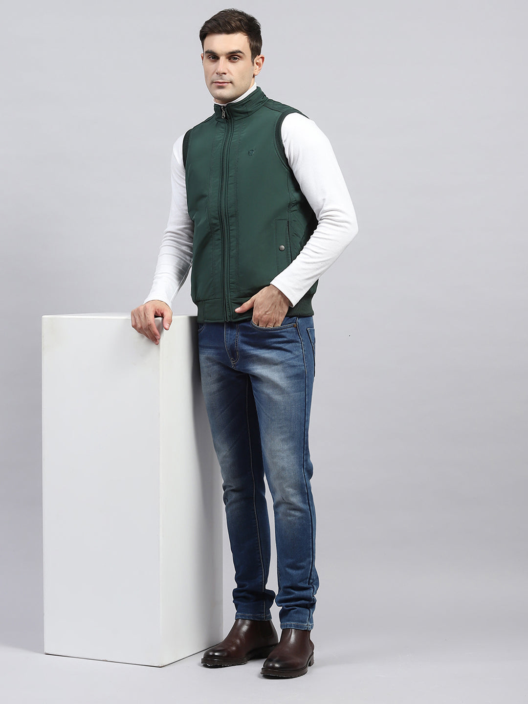 Men Green Solid Mock Neck Sleeveless Reversible Jacket