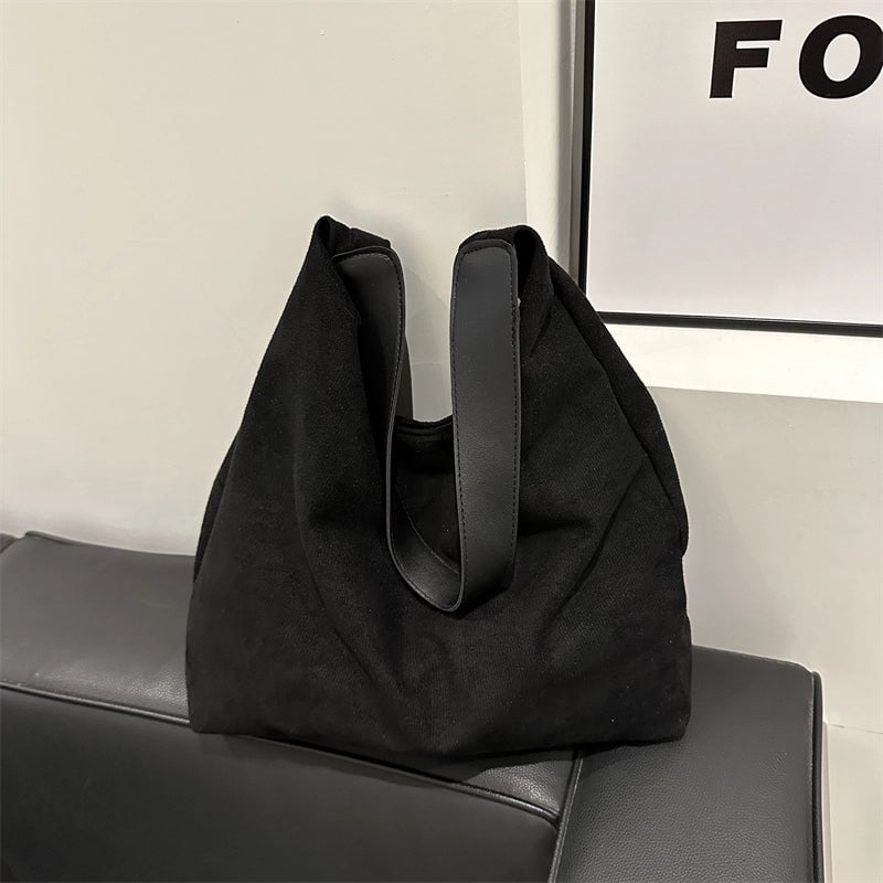 Women's Pu Leather Solid Color Streetwear Zipper Shoulder Bag
