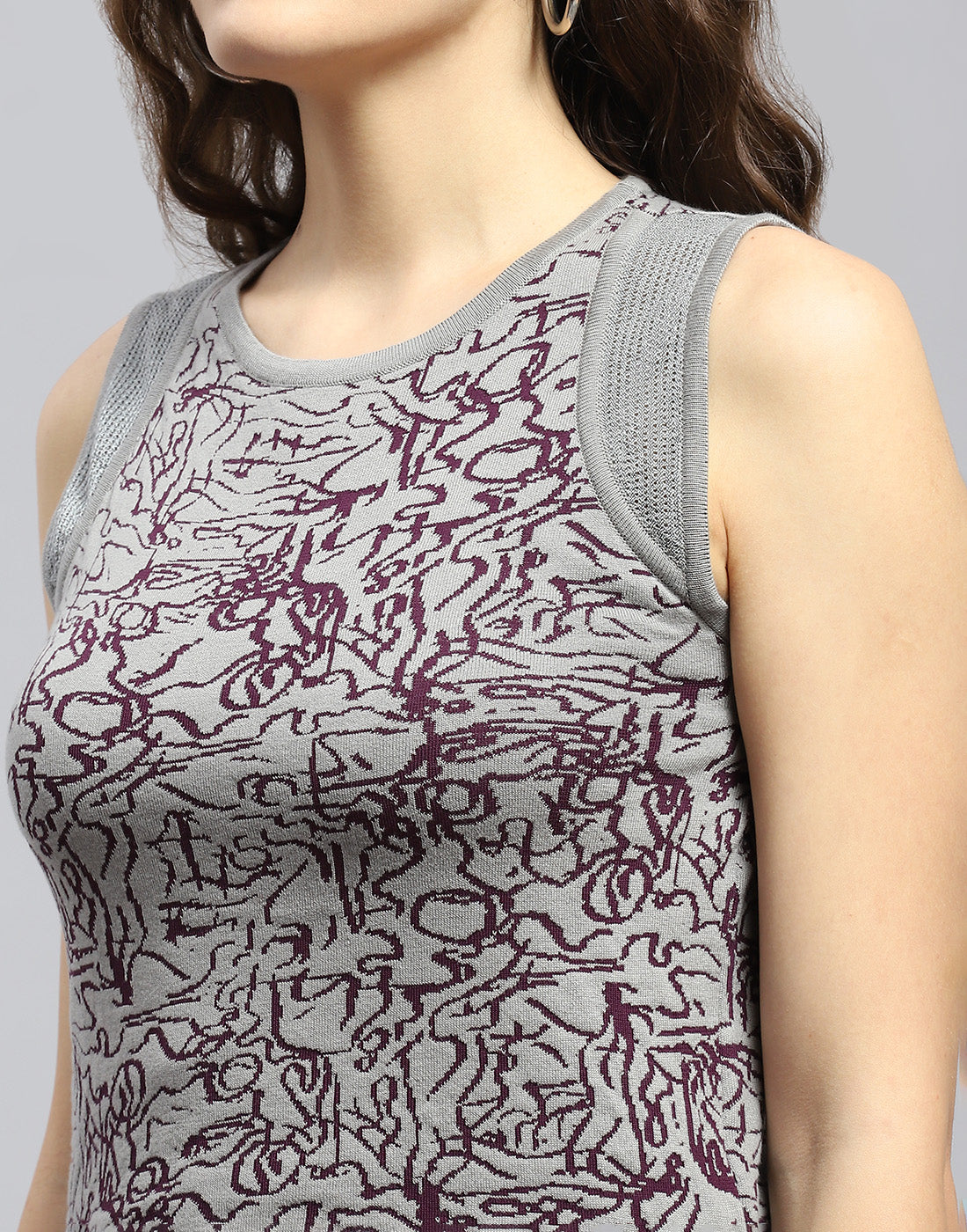 Women Grey Printed Round Neck Sleeveless Top