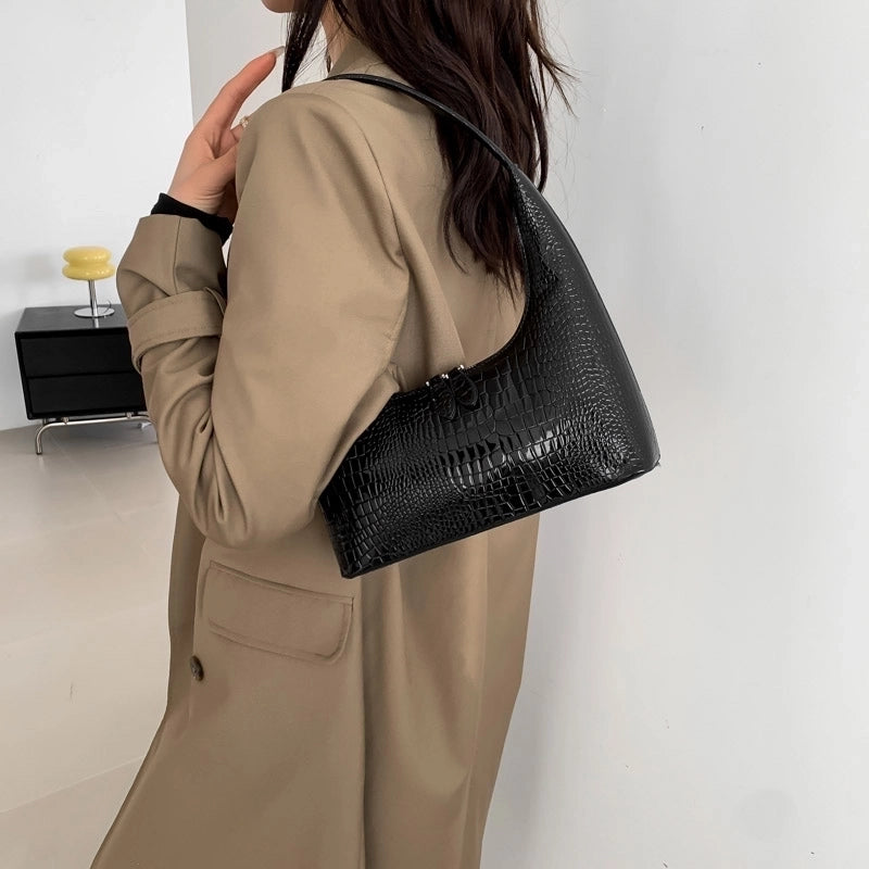 Women's Pu Leather Crocodile Vintage Style Classic Style Sewing Thread Dumpling Shape Zipper Shoulder Bag