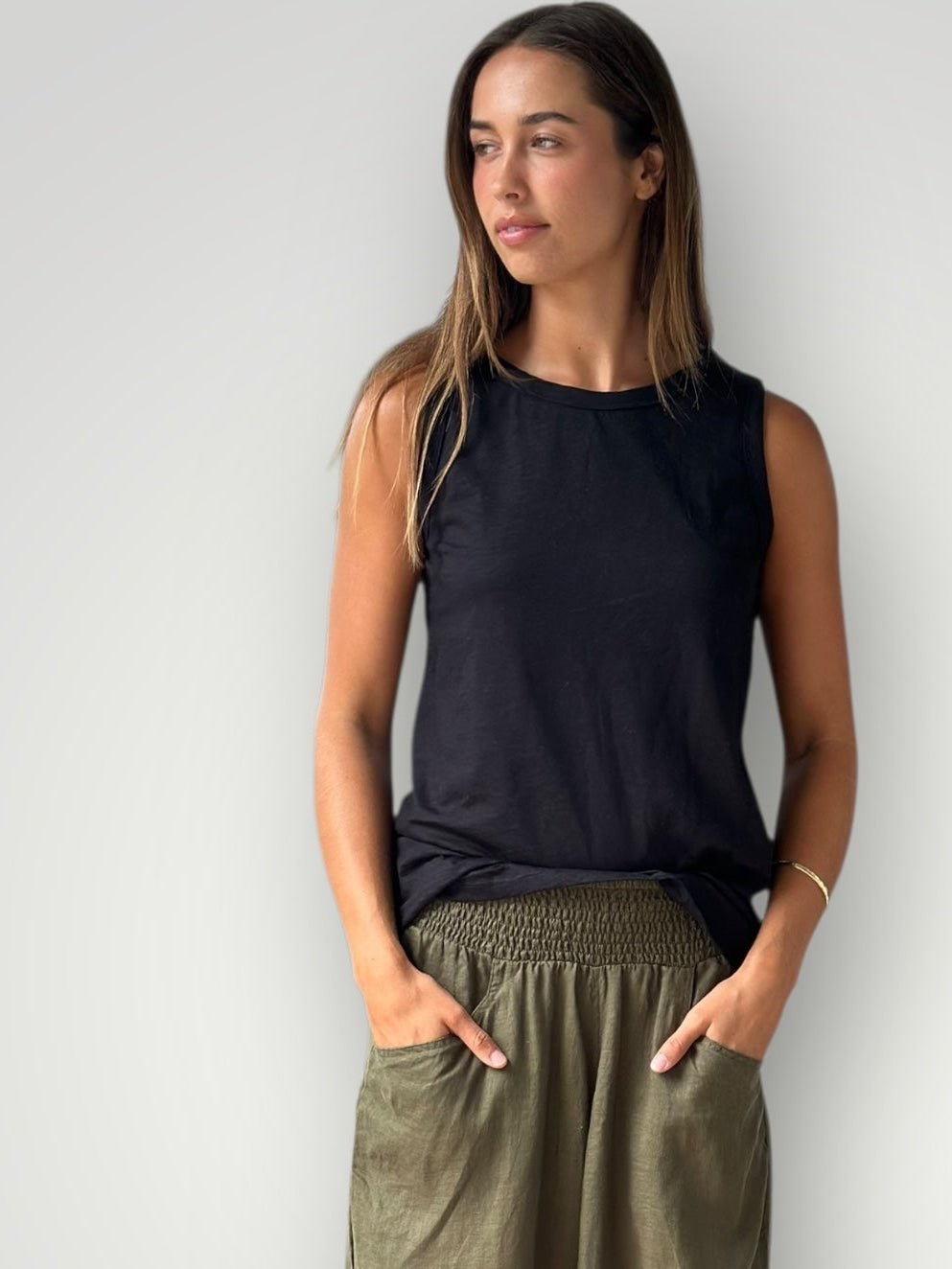 vera tank - black cotton