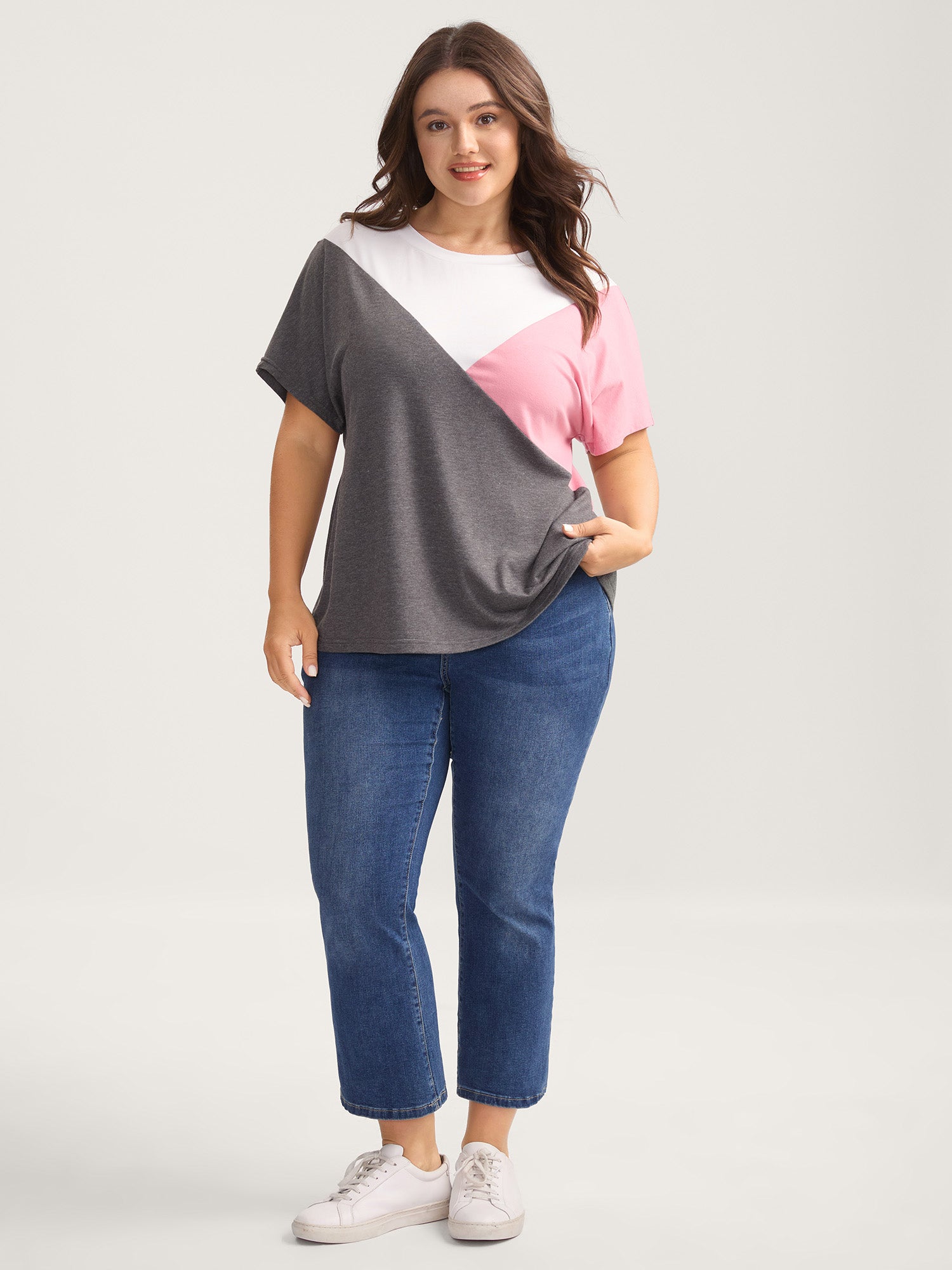 Color Block Round Neck T-Shirt