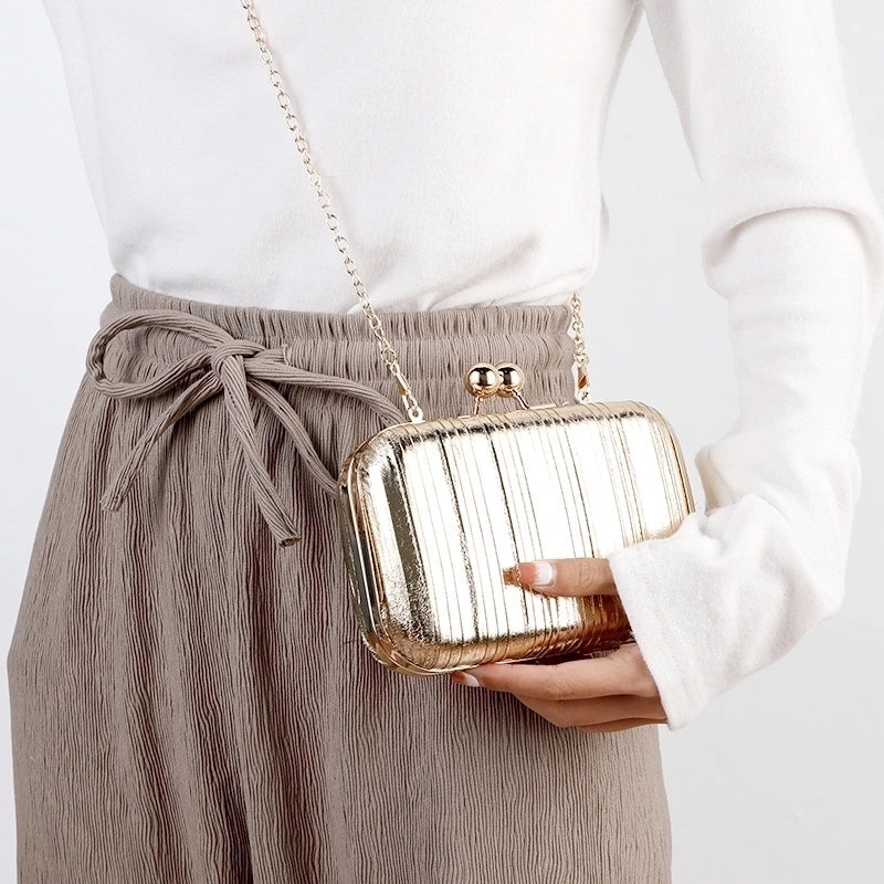 Red Purple Black Pleated Pu Metal Solid Color Square Evening Bags